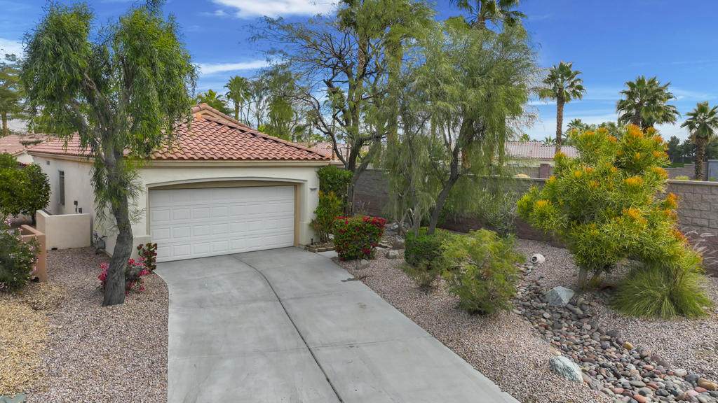 78490 Winsford Circle - Photo 1