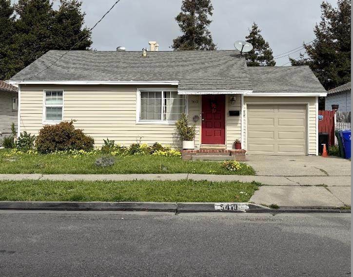 5419 Solano - Photo 1
