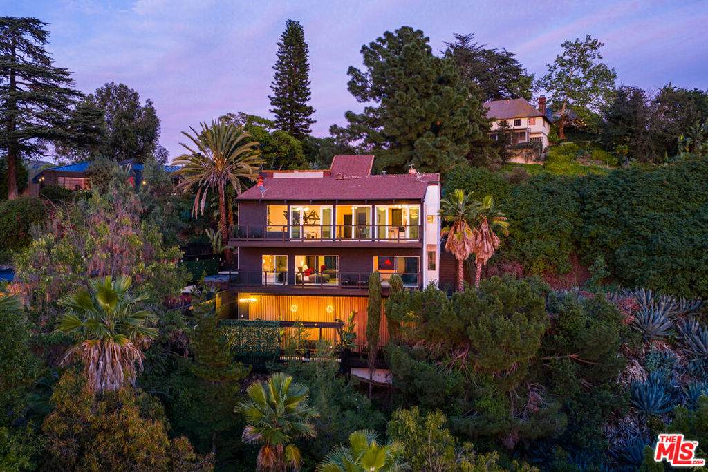 5690 Hill Oak Drive - Photo 1