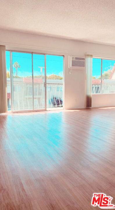 11081 Rose Avenue - Photo 1