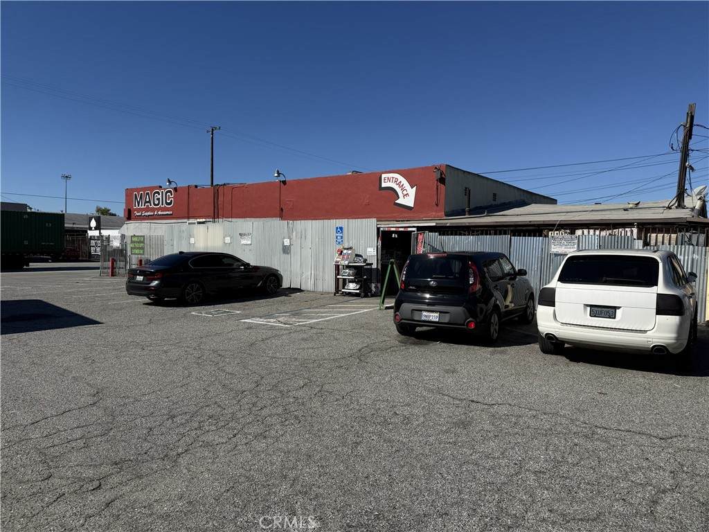 https://bt-photos.global.ssl.fastly.net/socal/orig_boomver_2_416175089-2.jpg