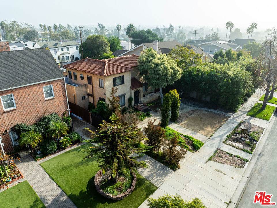 https://bt-photos.global.ssl.fastly.net/socal/orig_boomver_1_416285757-2.jpg