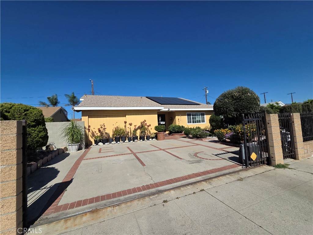 11223 Stagg - Photo 1