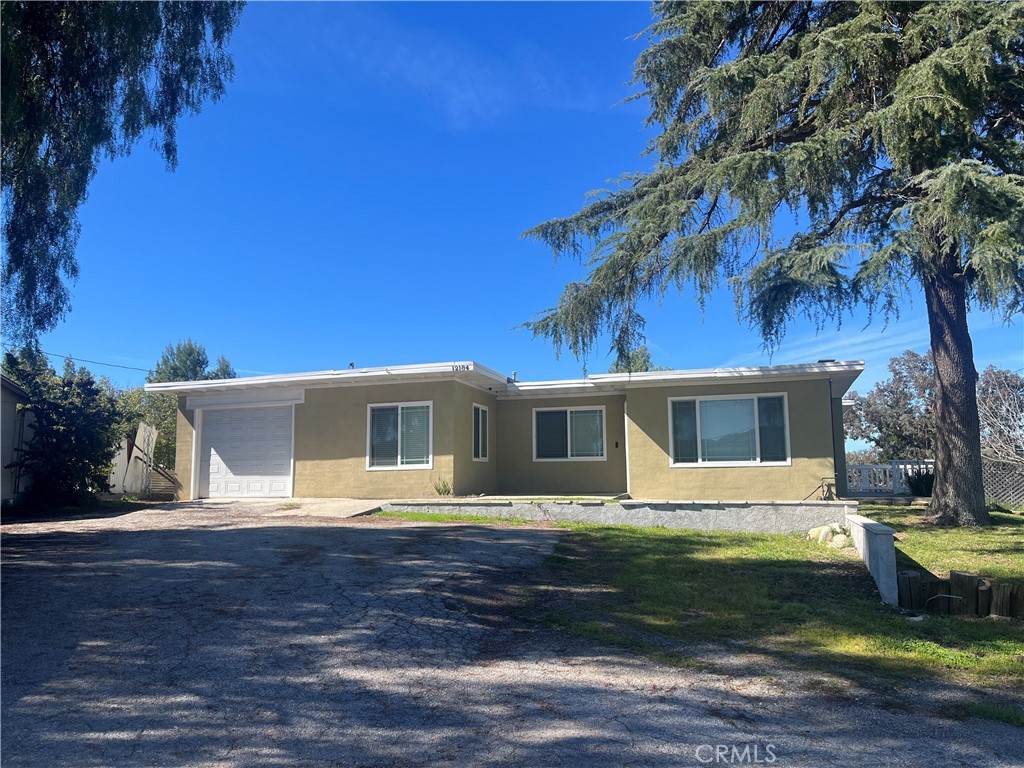 12184 Gladys - Photo 1