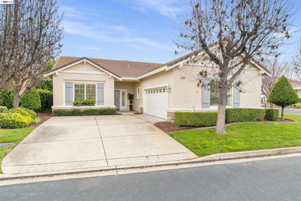 https://bt-photos.global.ssl.fastly.net/socal/orig_boomver_1_416295151-2.jpg