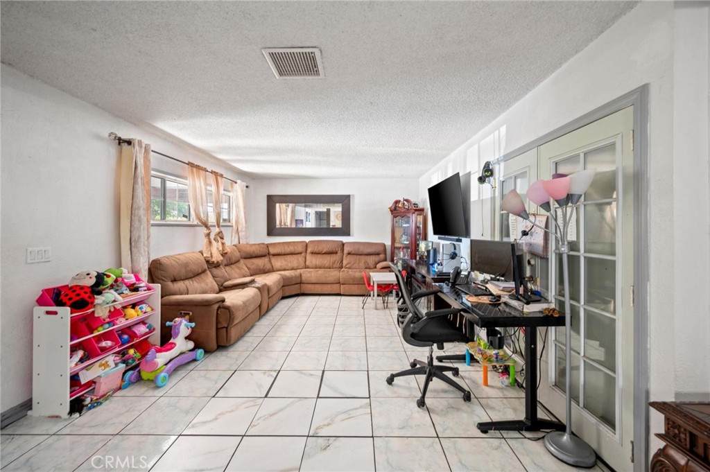https://bt-photos.global.ssl.fastly.net/socal/orig_boomver_1_416370593-3.jpg