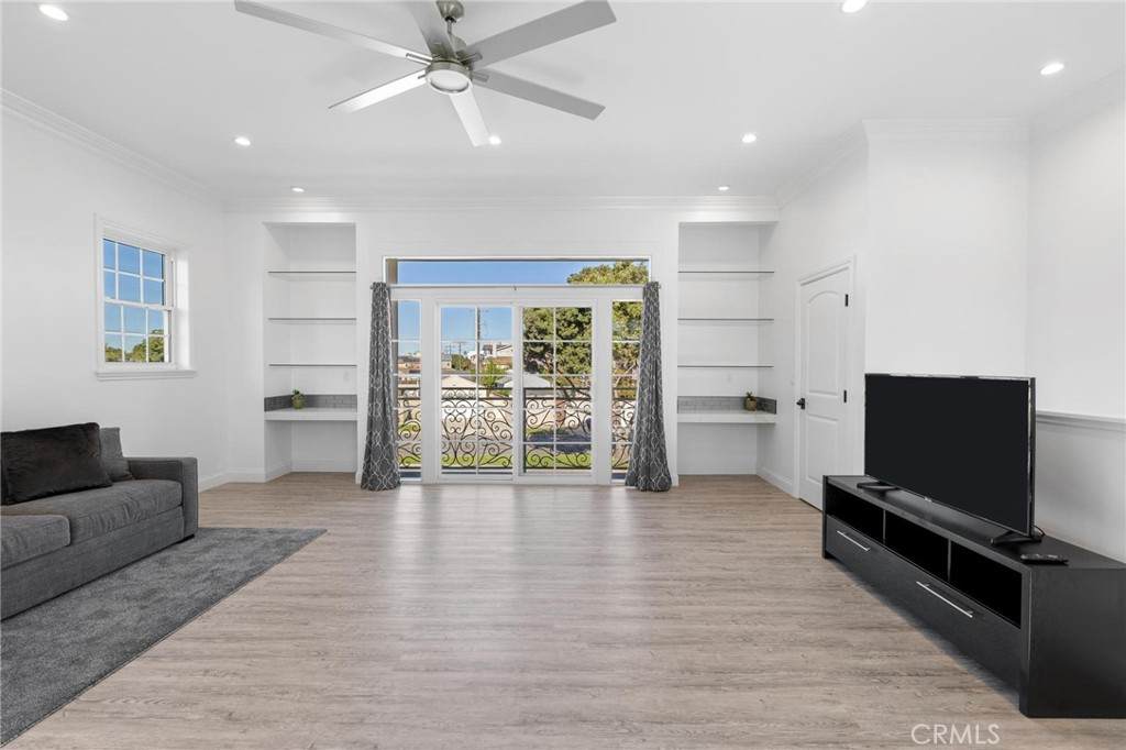 1300 Helberta Avenue - Photo 1