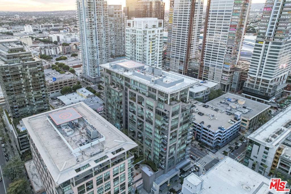 1100 Hope Street - Photo 1