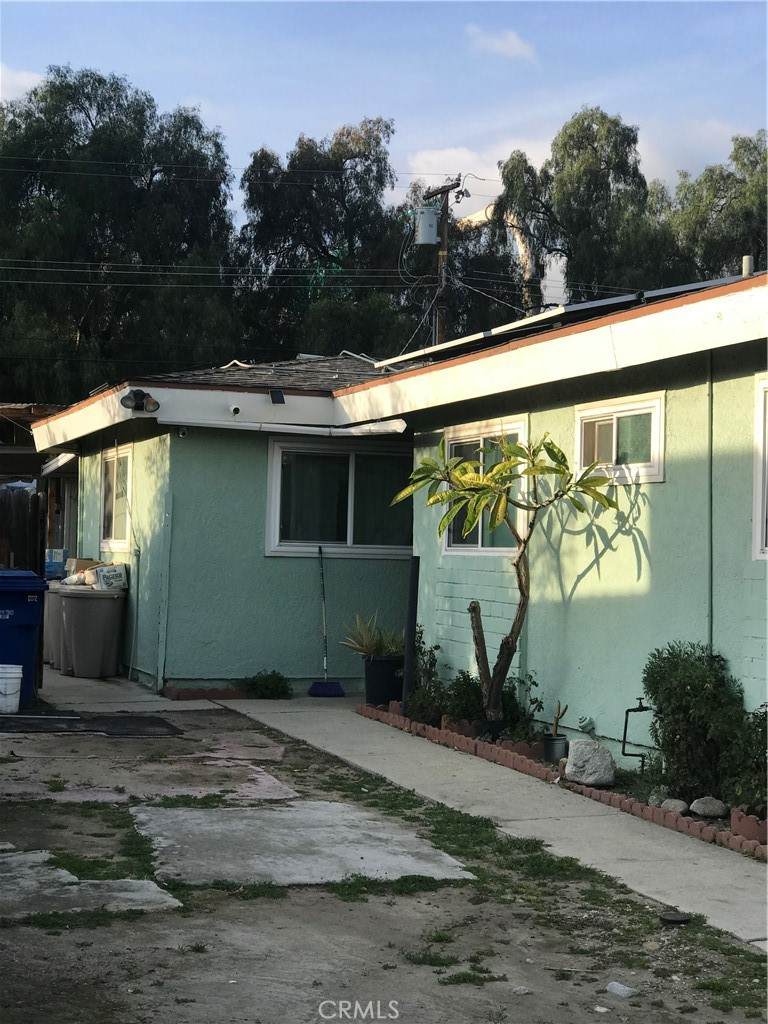 https://bt-photos.global.ssl.fastly.net/socal/orig_boomver_1_416384062-2.jpg