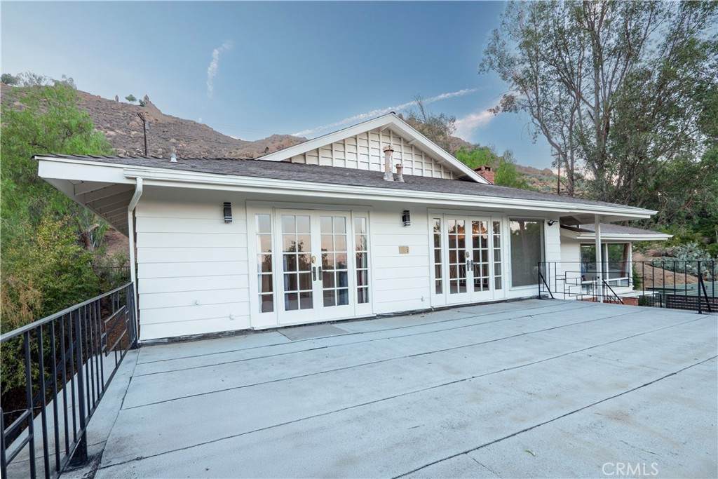 https://bt-photos.global.ssl.fastly.net/socal/orig_boomver_1_416391867-2.jpg