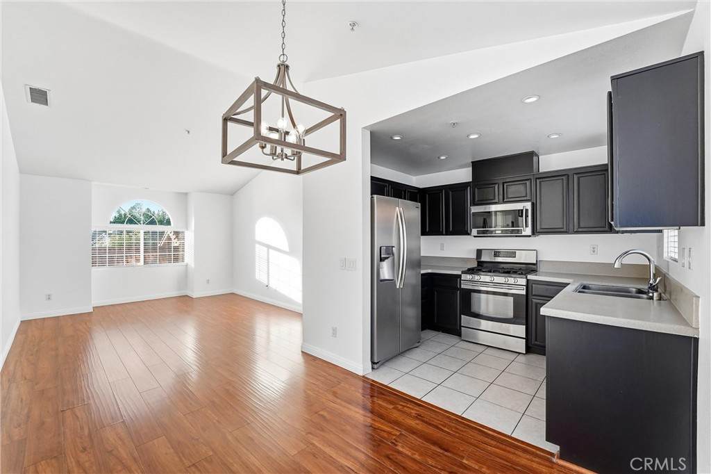 1513 Spruce - Photo 1