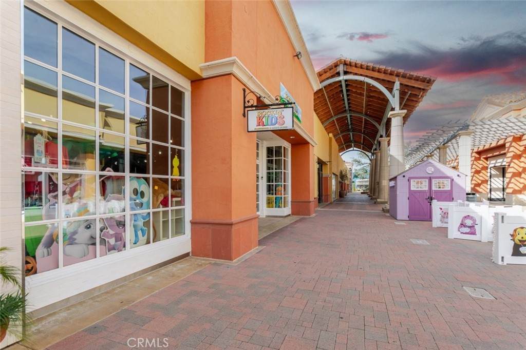 https://bt-photos.global.ssl.fastly.net/socal/orig_boomver_1_416401664-2.jpg