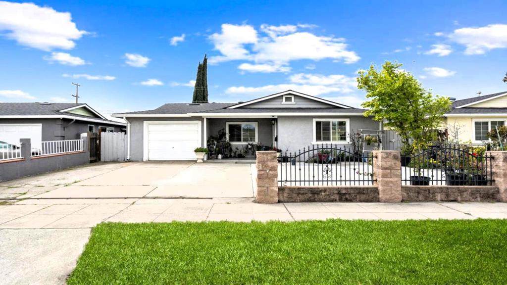 2651 Ophelia Avenue - Photo 1
