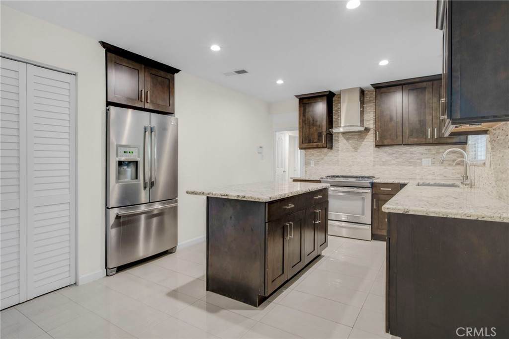 9959 Gothic Avenue - Photo 1