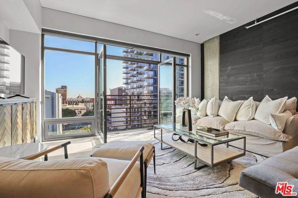 1111 Grand Avenue - Photo 1