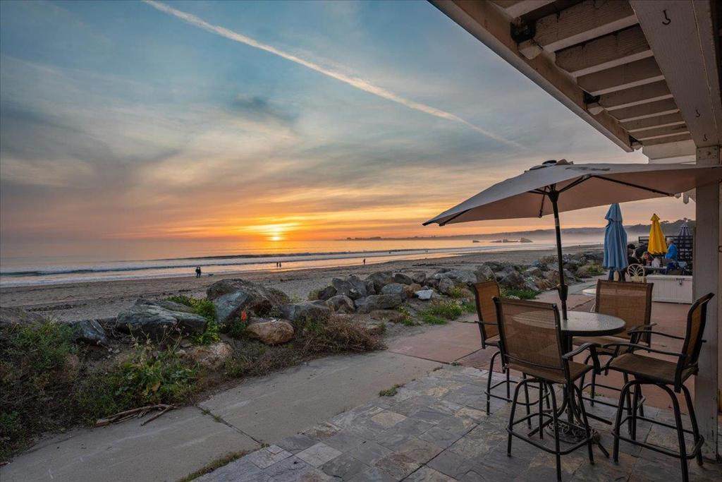 220 Beach Drive - Photo 1
