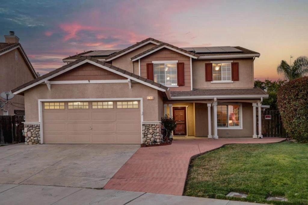 1740 Brentwood Court - Photo 1