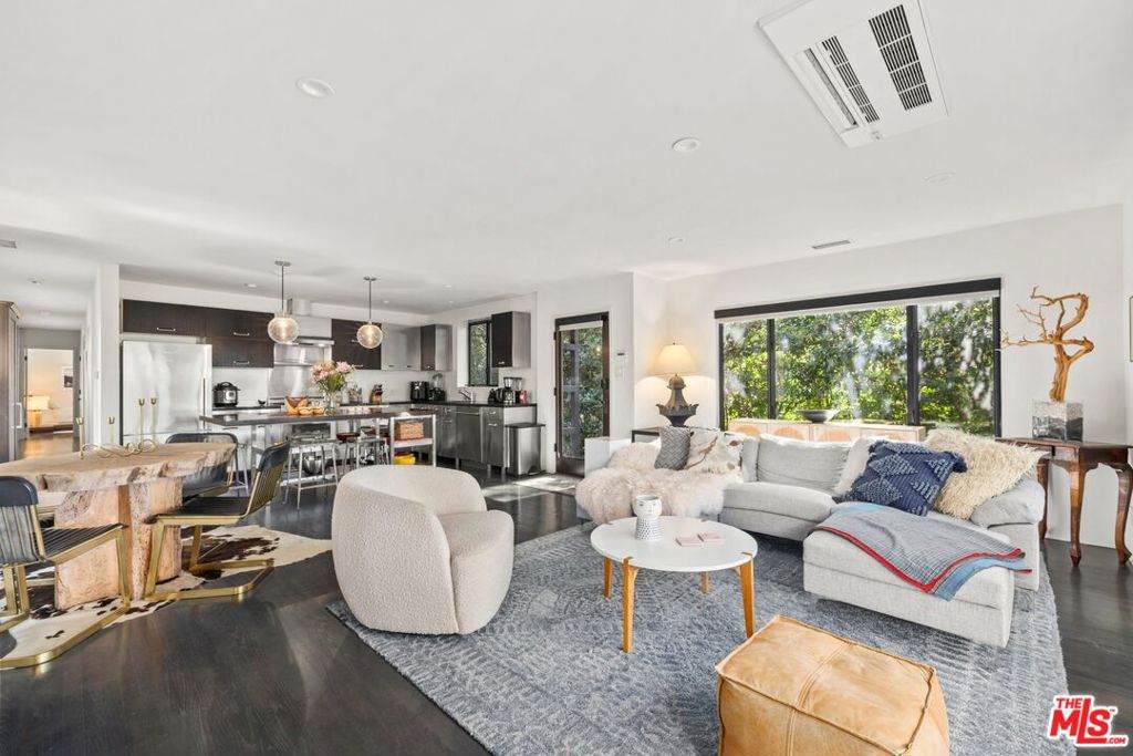 5721 Valley Oak Drive - Photo 1