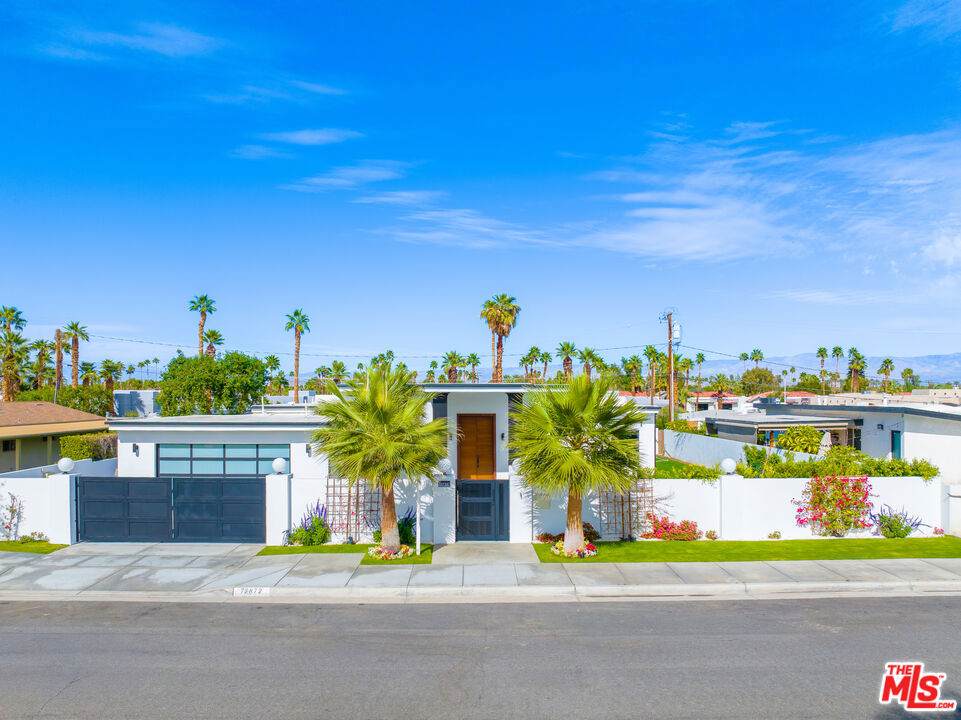https://bt-photos.global.ssl.fastly.net/socal/orig_boomver_1_416520828-2.jpg