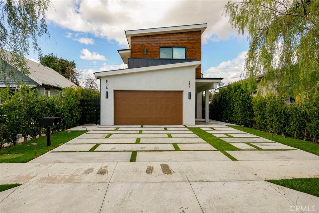 617 Hazel Street - Photo 1