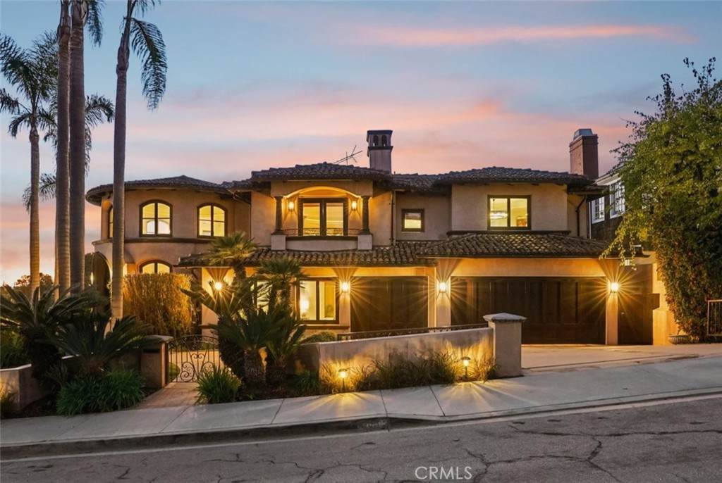 https://bt-photos.global.ssl.fastly.net/socal/orig_boomver_1_416582461-2.jpg