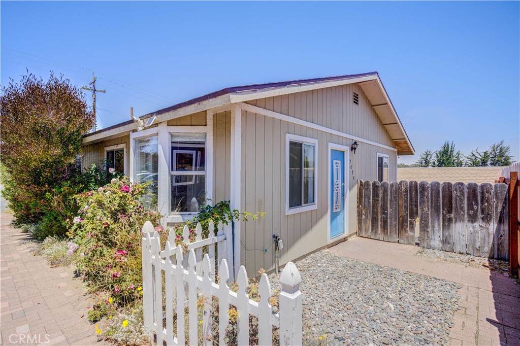 https://bt-photos.global.ssl.fastly.net/socal/orig_boomver_1_416655211-2.jpg