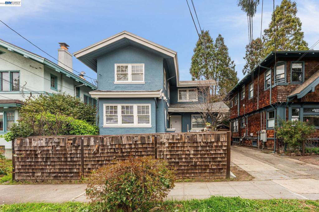 2643 Stuart St - Photo 1