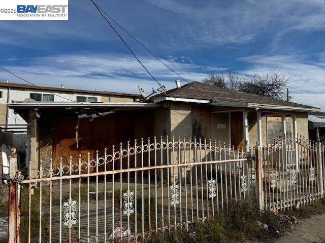 1413 Post Ave - Photo 1