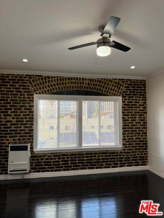 738 New Hampshire Avenue - Photo 1