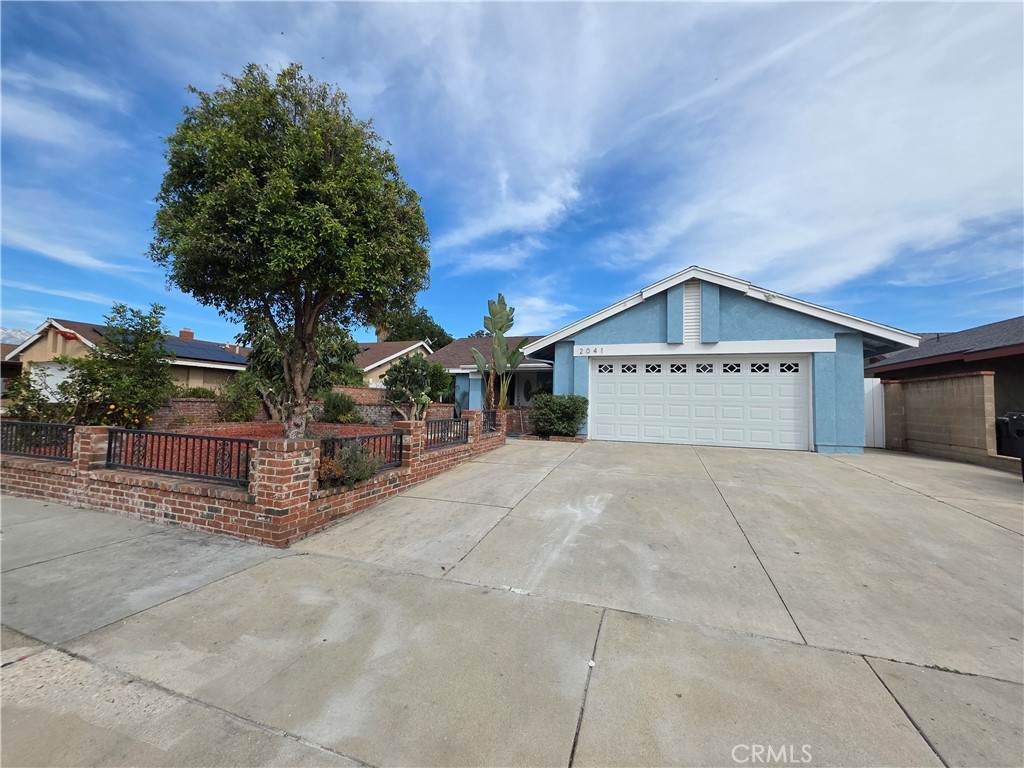 2041 Oakland Avenue - Photo 1