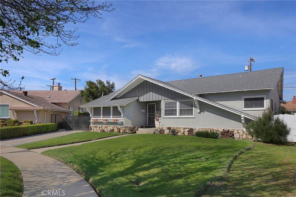 https://bt-photos.global.ssl.fastly.net/socal/orig_boomver_1_416756834-2.jpg