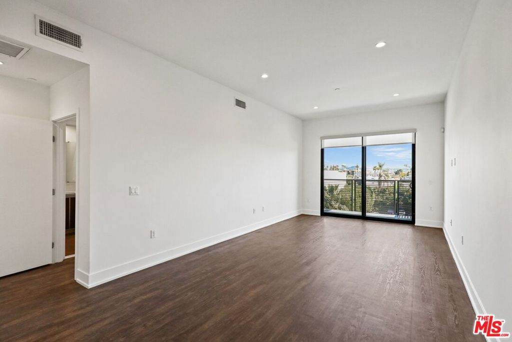 https://bt-photos.global.ssl.fastly.net/socal/orig_boomver_1_416765461-3.jpg