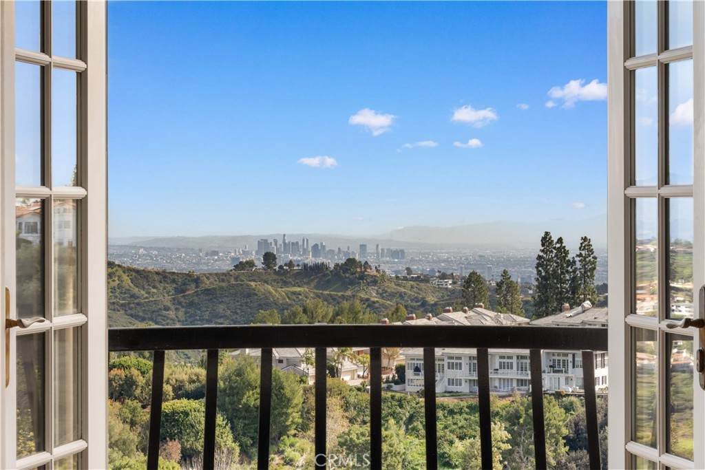 https://bt-photos.global.ssl.fastly.net/socal/orig_boomver_1_416777164-2.jpg