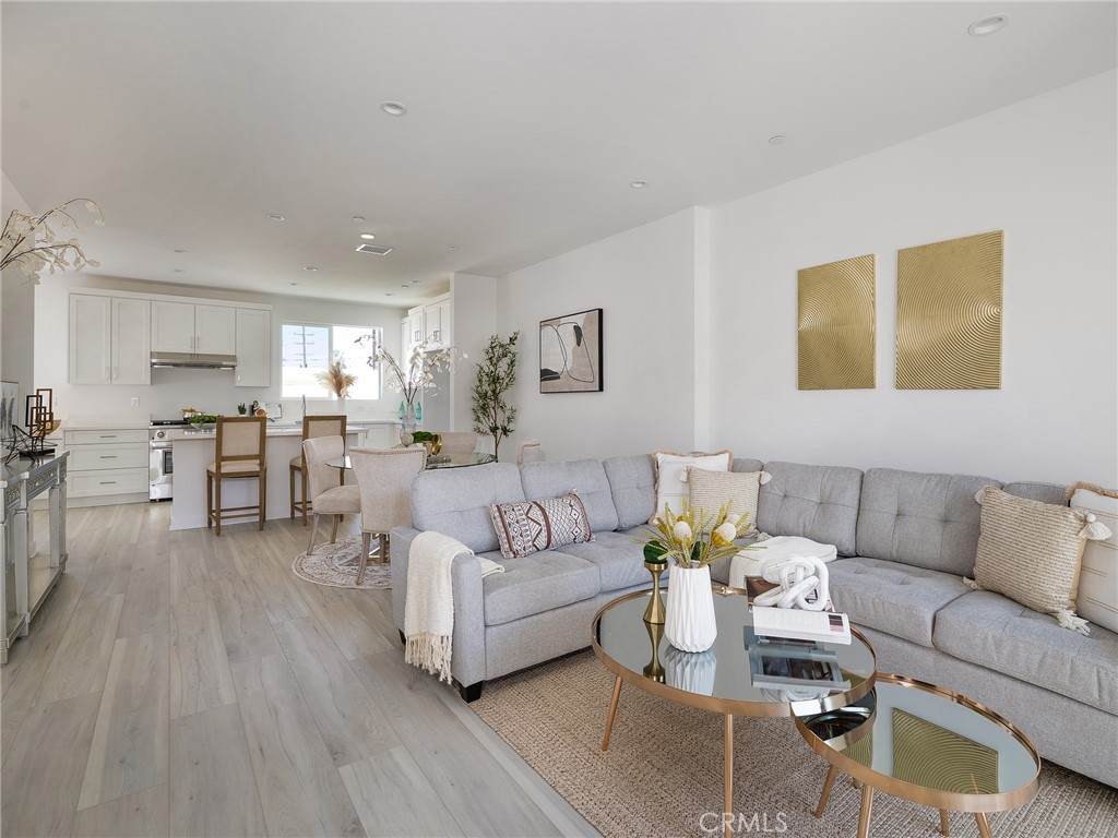 121 223rd Street - Photo 1