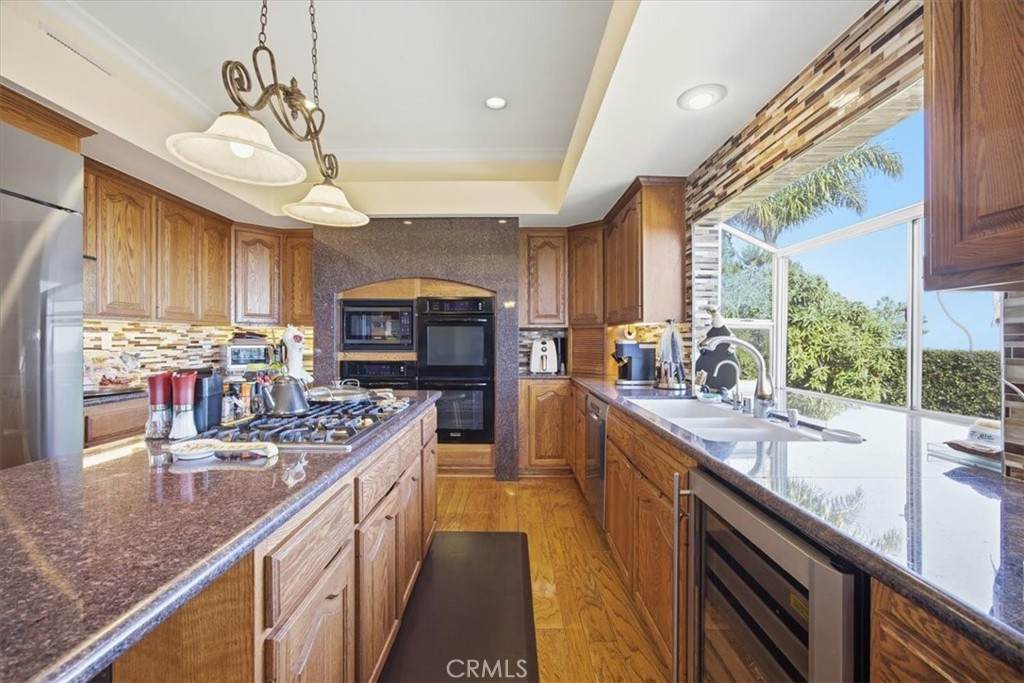 https://bt-photos.global.ssl.fastly.net/socal/orig_boomver_1_416838690-2.jpg