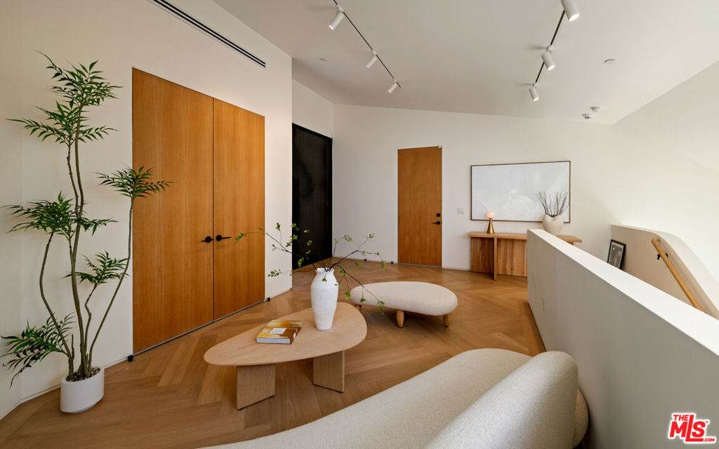 https://bt-photos.global.ssl.fastly.net/socal/orig_boomver_2_416847188-2.jpg
