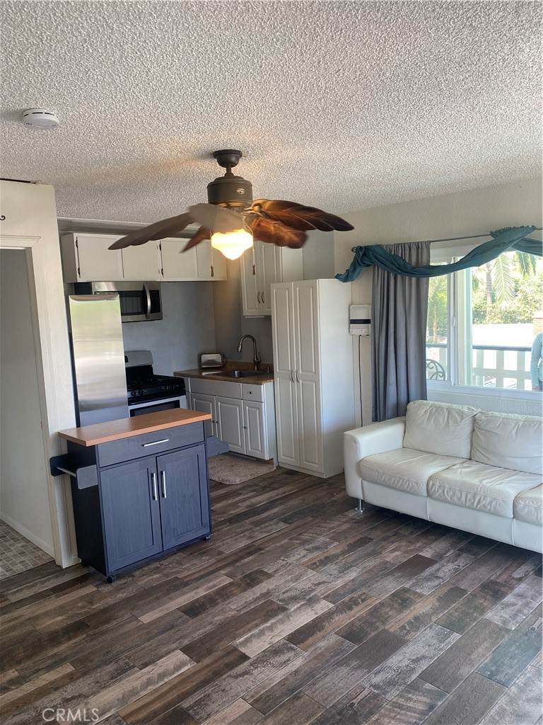 808 Orchard Drive - Photo 1