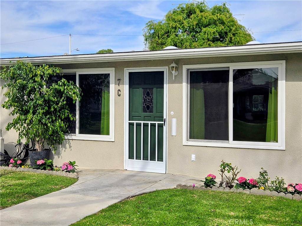 13920 Thunderbird Drive - Photo 1