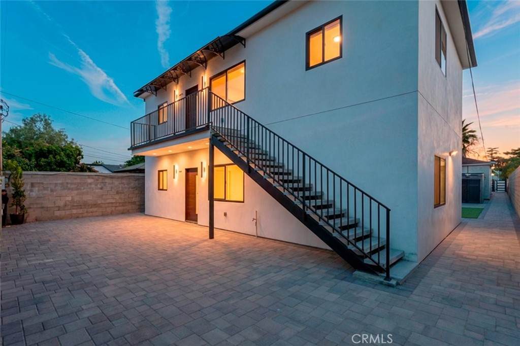 11120 Emelita Street - Photo 1