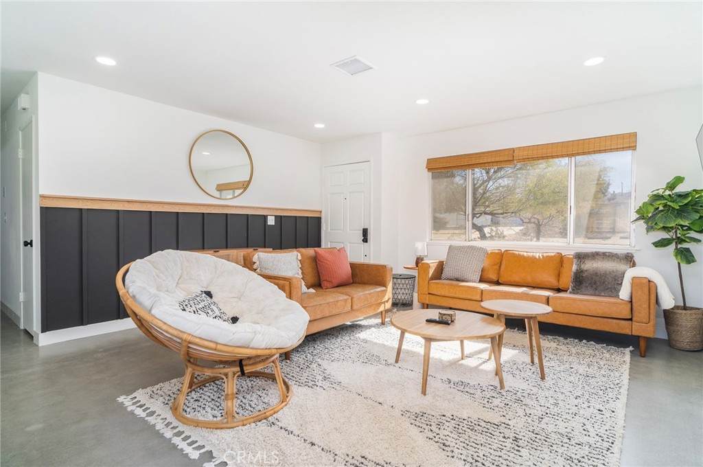 61660 Valley View - Photo 1