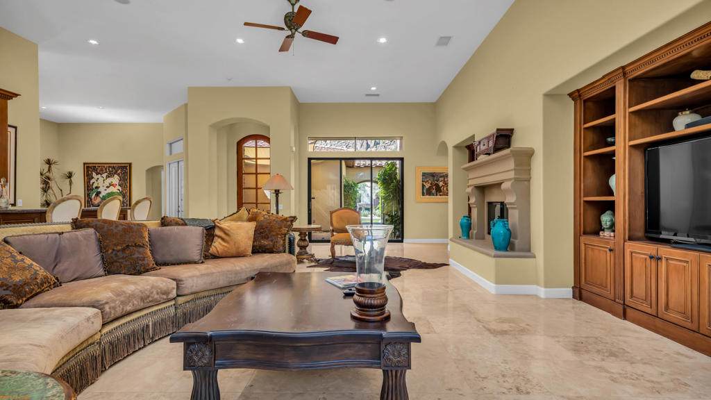 46710 Bradshaw - Photo 1