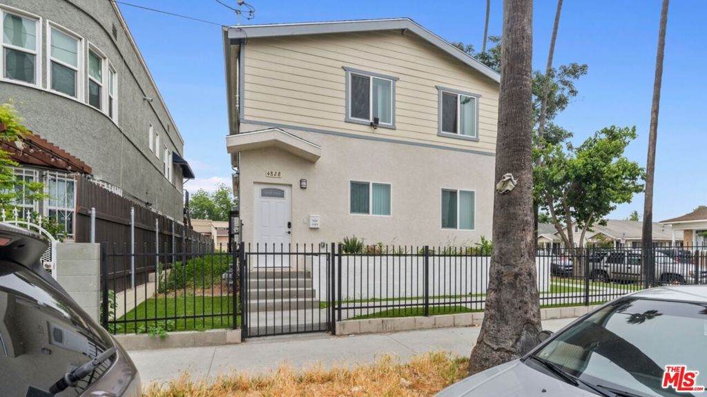 https://bt-photos.global.ssl.fastly.net/socal/orig_boomver_1_416961582-2.jpg