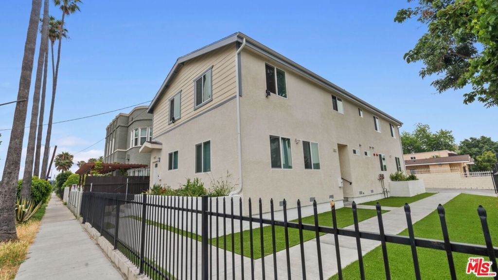 https://bt-photos.global.ssl.fastly.net/socal/orig_boomver_1_416961582-2.jpg
