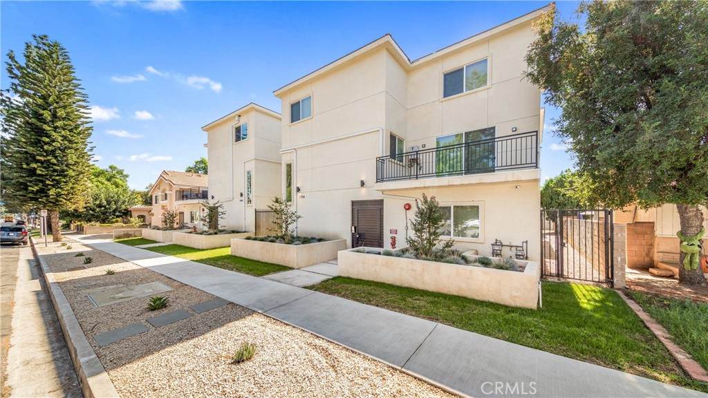 17158 Chatsworth Street - Photo 1
