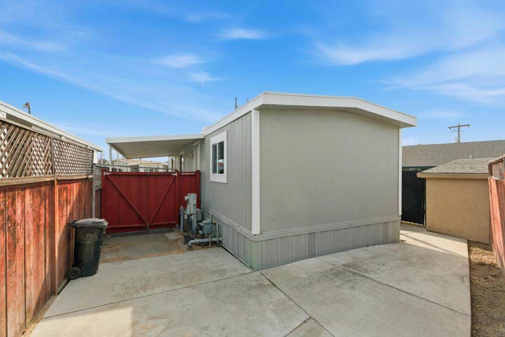 https://bt-photos.global.ssl.fastly.net/socal/orig_boomver_1_417031901-2.jpg