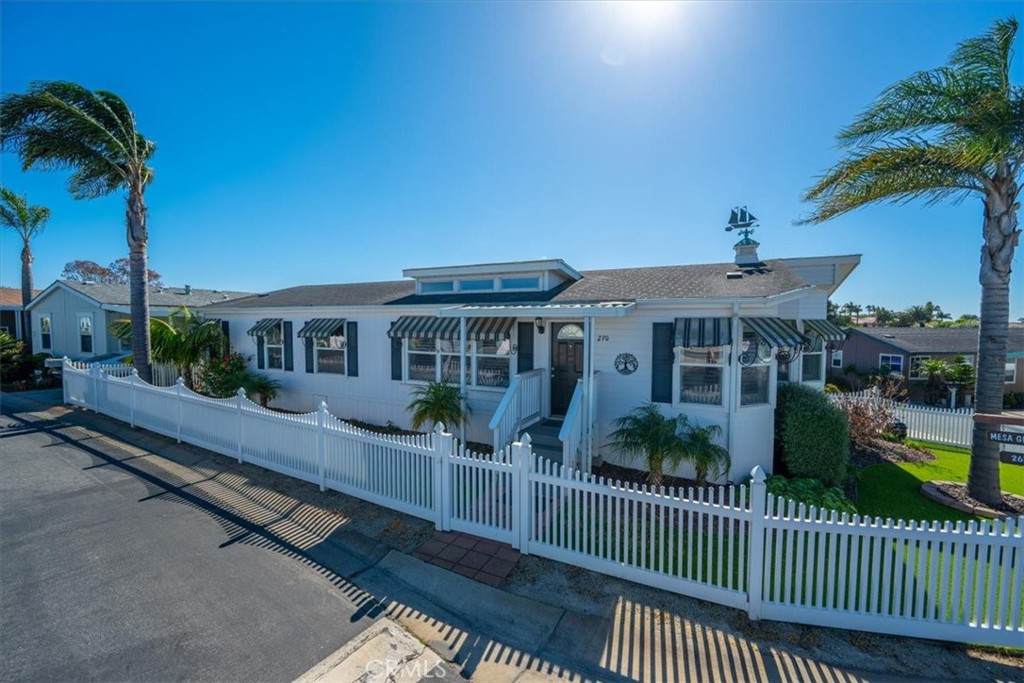 765 Mesa View Drive - Photo 1