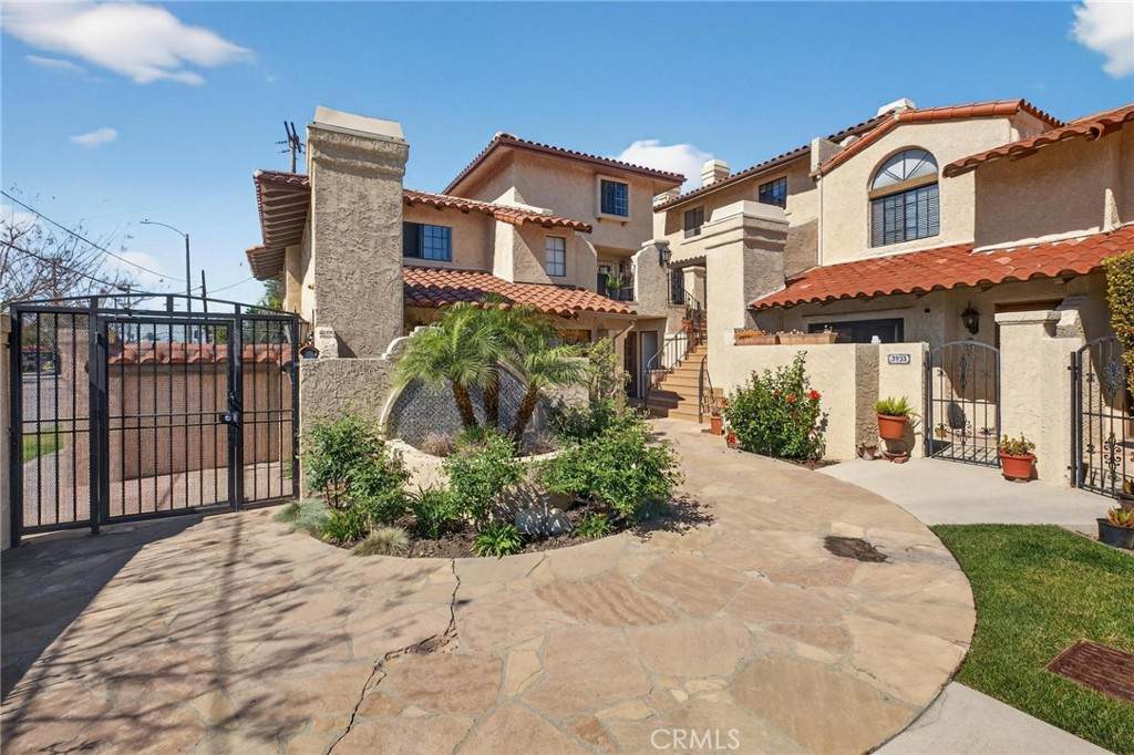 https://bt-photos.global.ssl.fastly.net/socal/orig_boomver_1_417238562-2.jpg