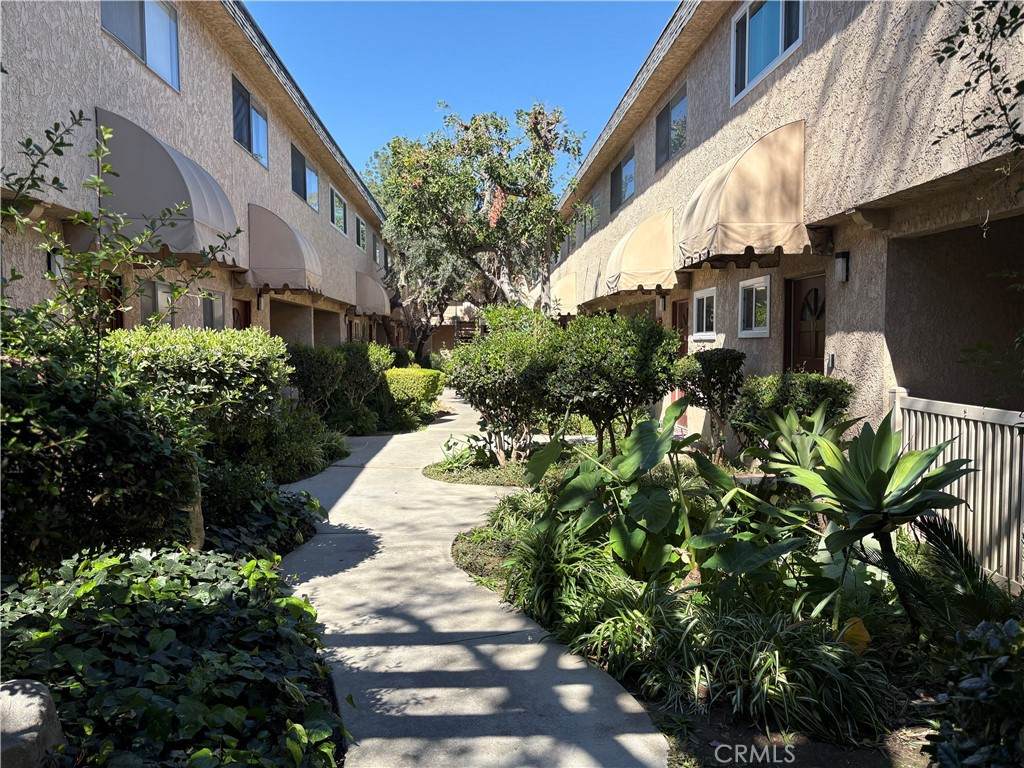 https://bt-photos.global.ssl.fastly.net/socal/orig_boomver_1_417273558-2.jpg