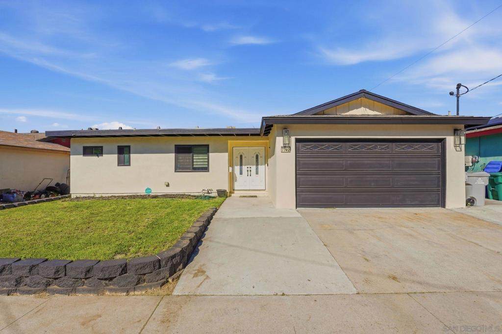 7742 Shorewood Dr - Photo 1