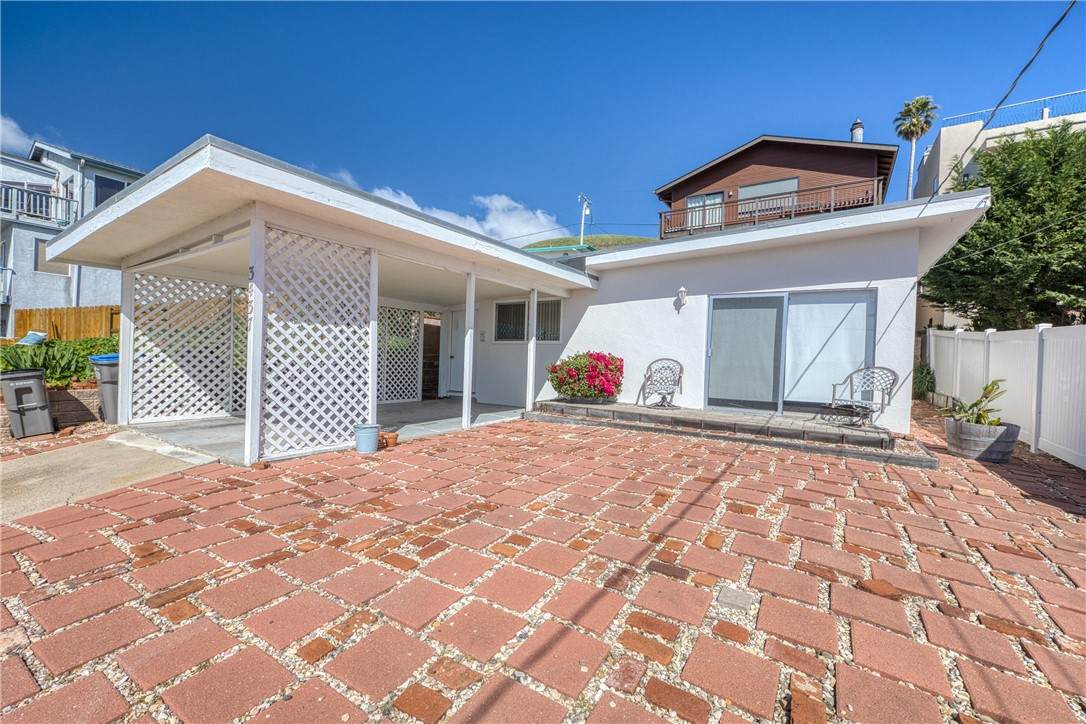 3437 Shearer Avenue - Photo 1
